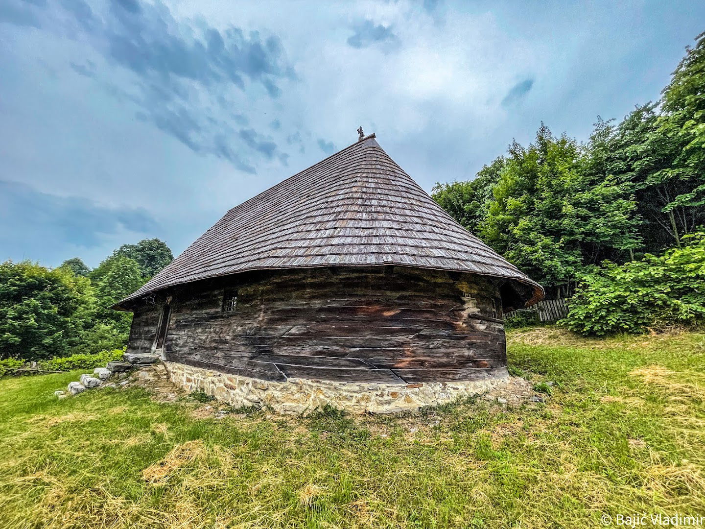 Crkva brvnara u Miličinici