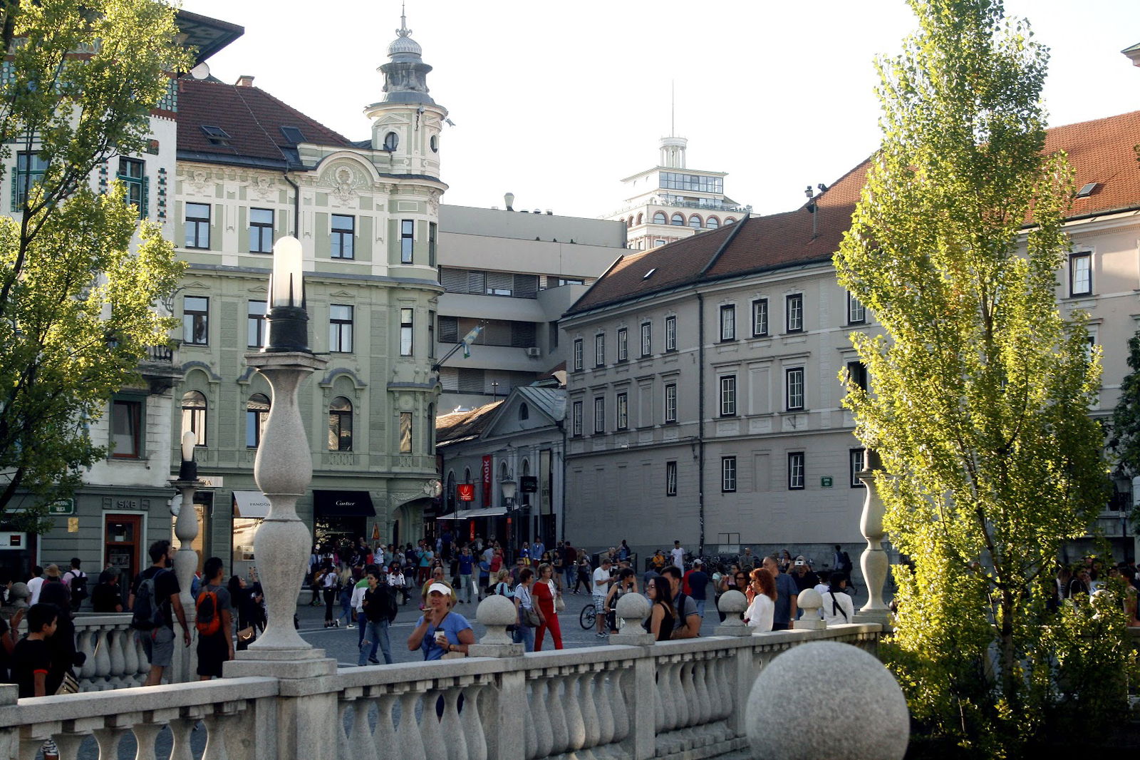 Odvetniška družba Dobravc - Tatalovič & Kač O.P., d.o.o.