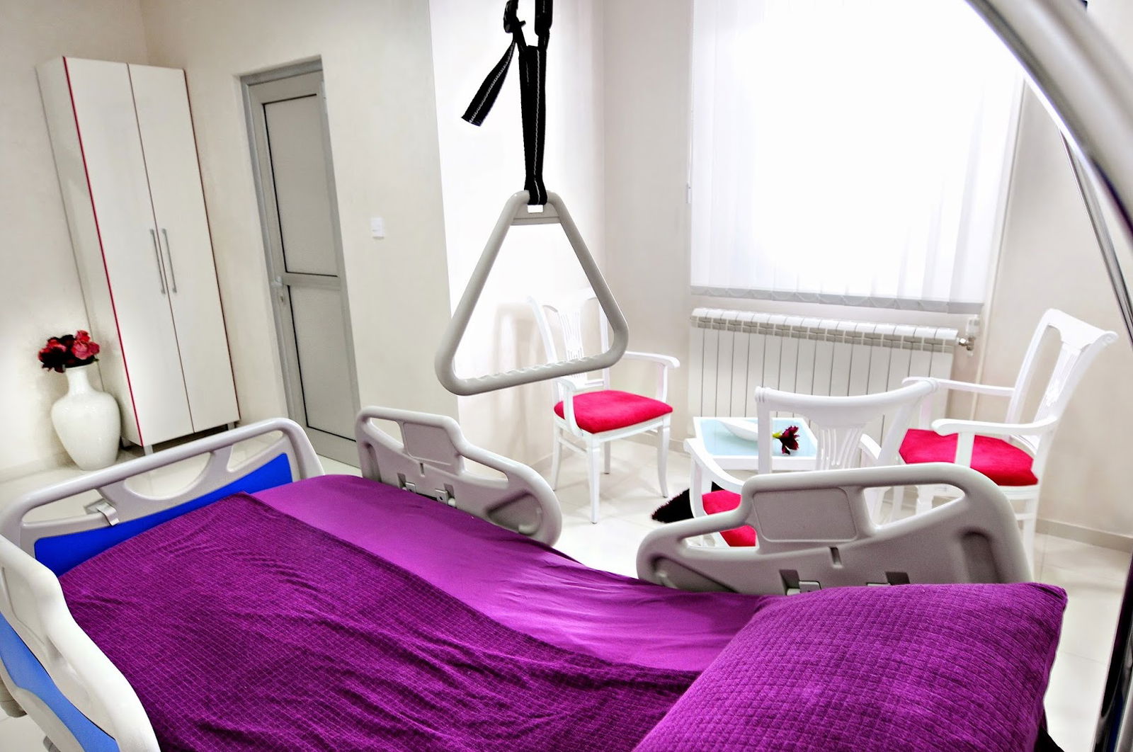 Opšta Bolnica Analife