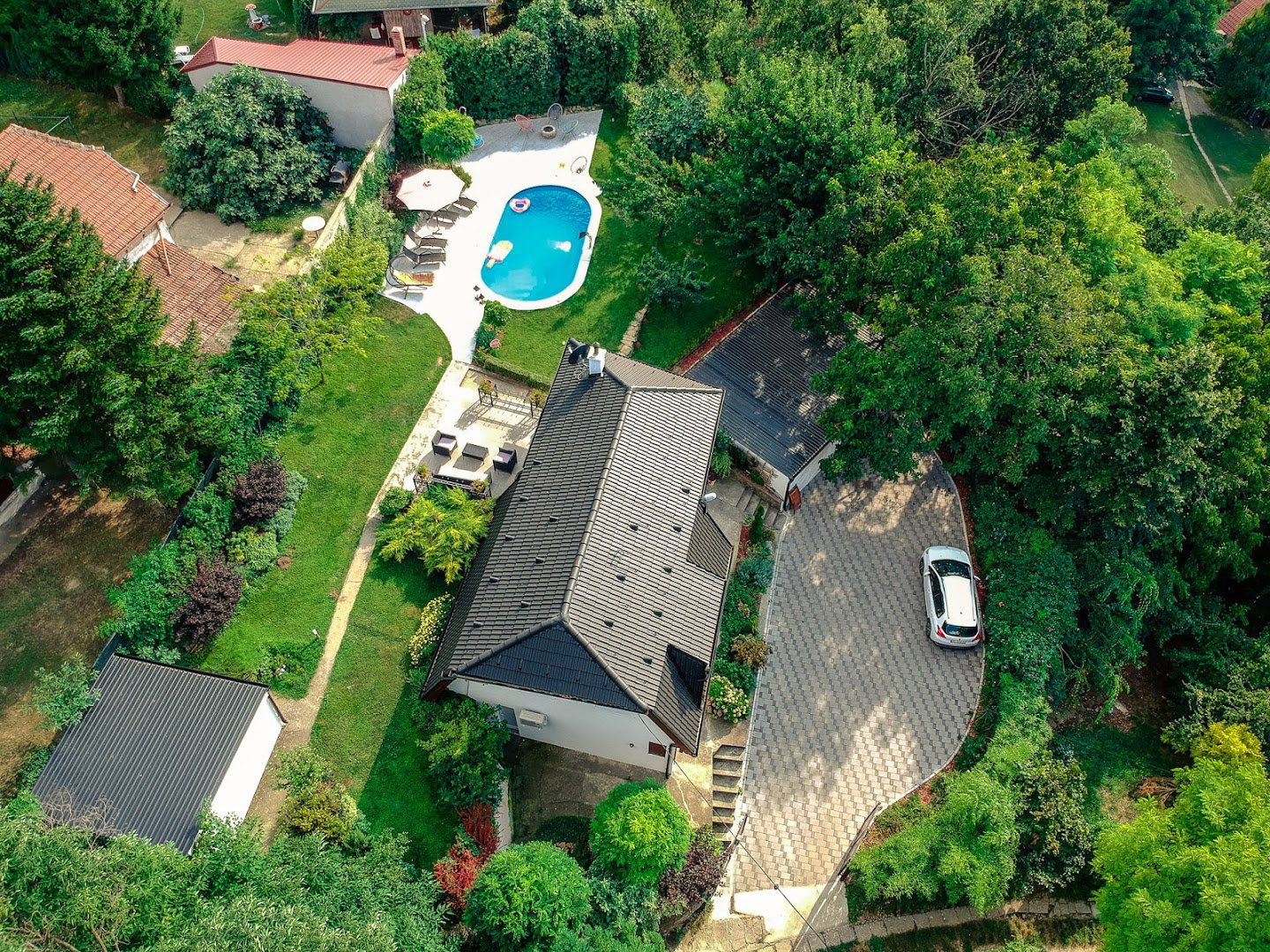Riverside Pool Villa - Novi Sad