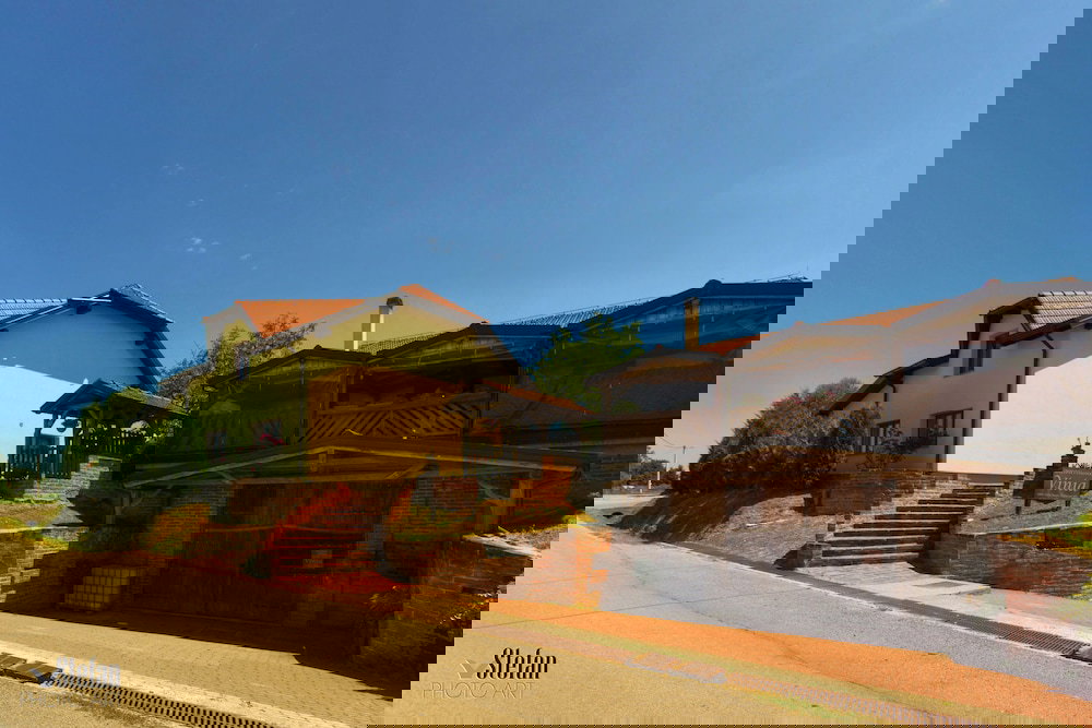 Rooms & Apartment Vinia