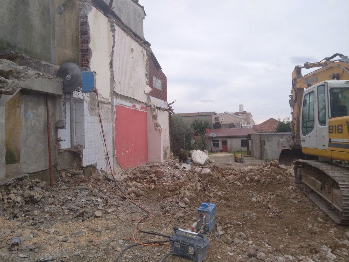 IVAS - dijamant dijamantno bušenje i rezanje armiranog betona