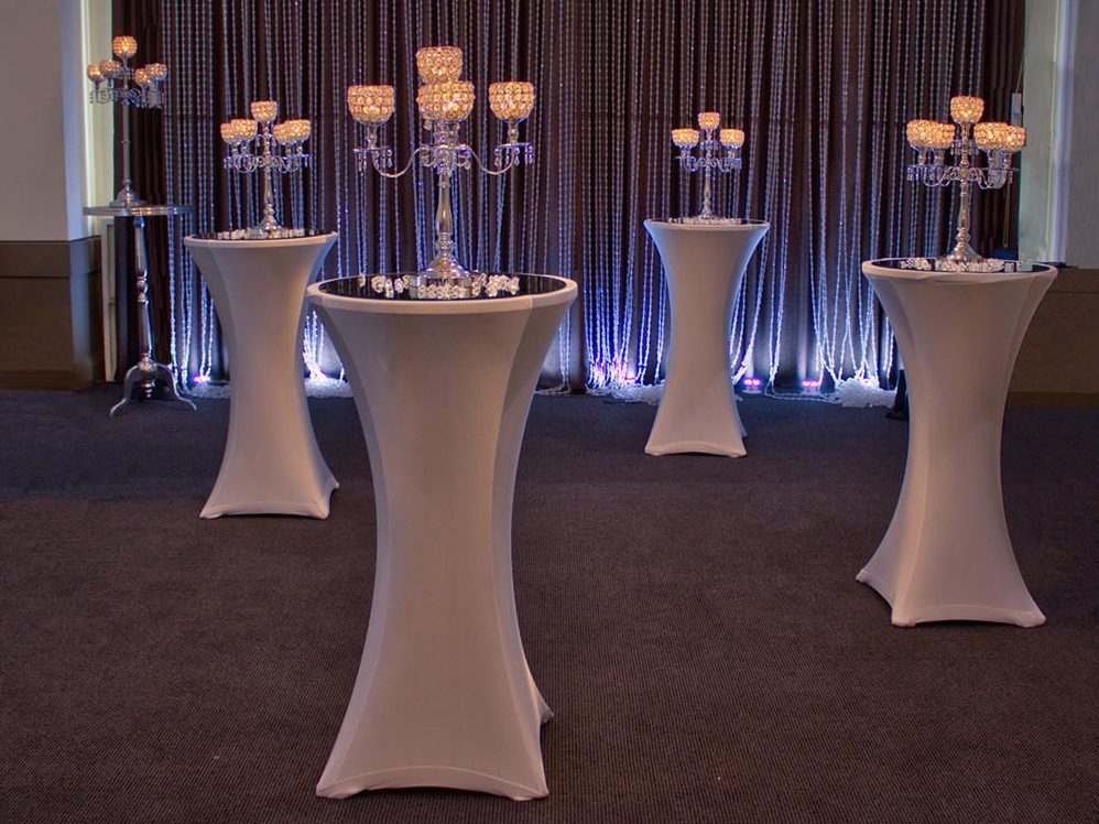 Barski Stolovi Inđija