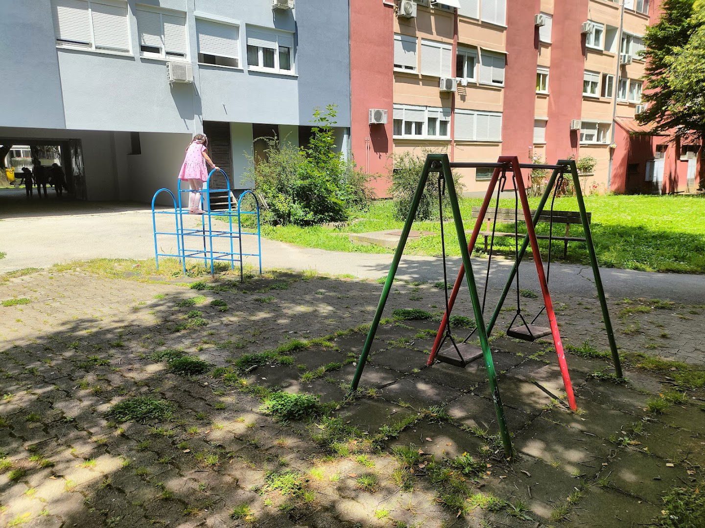 Dječji Park “Crveni Park”