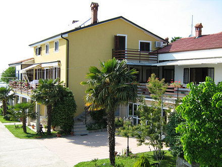 Apartmaji in sobe Vožič