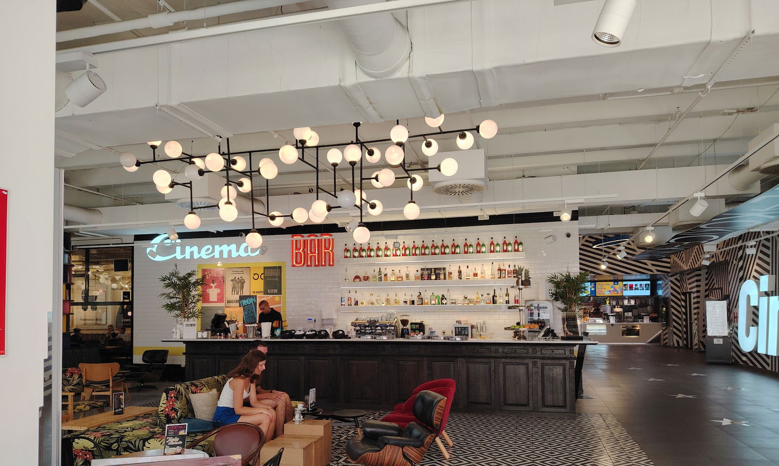 Blitz-. Caffe bar CineStar d.o.o.