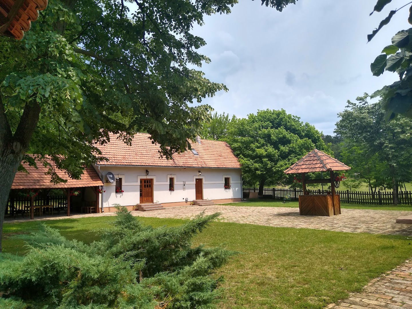 Edukativni centar "Cardak"