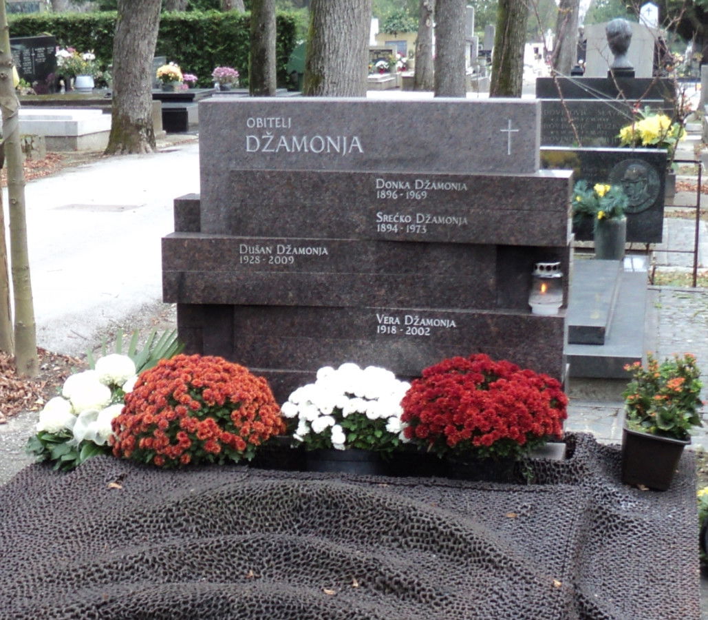 Spomenik obitelji Džamonja Dušana Džamonje