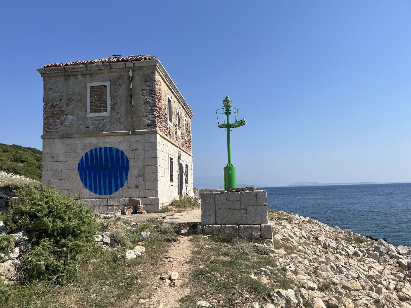Lighthouse Tranjevo (cape Negrit)