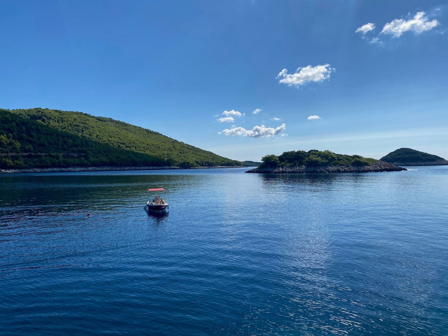 Rent a boat Maestral