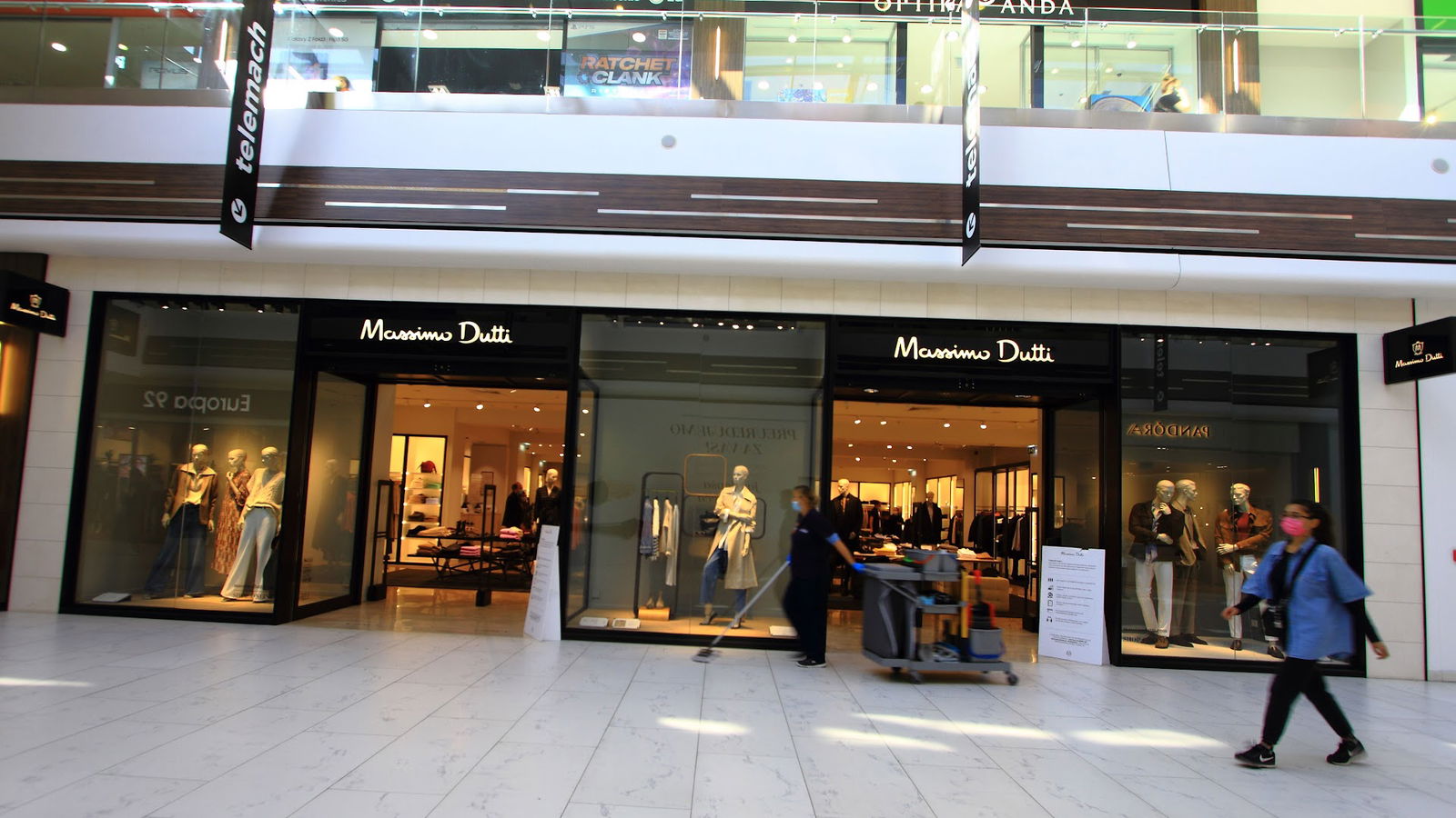 Massimo Dutti City Center one west
