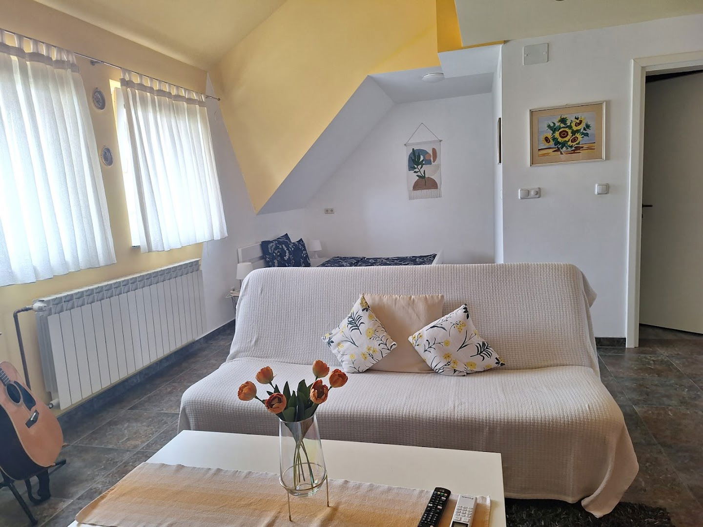 Studio apartman "Family House"