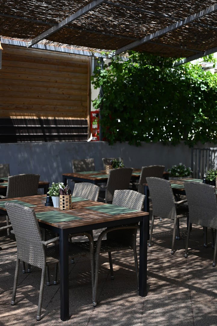 Pepe Nero Pizzeria & Restaurant