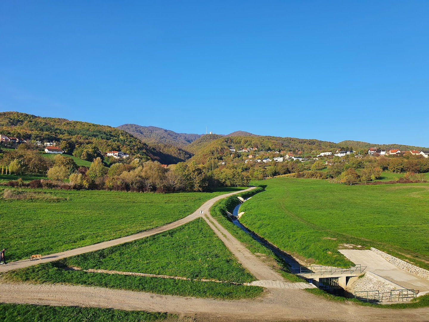 Šetnica Črnomerečki potok