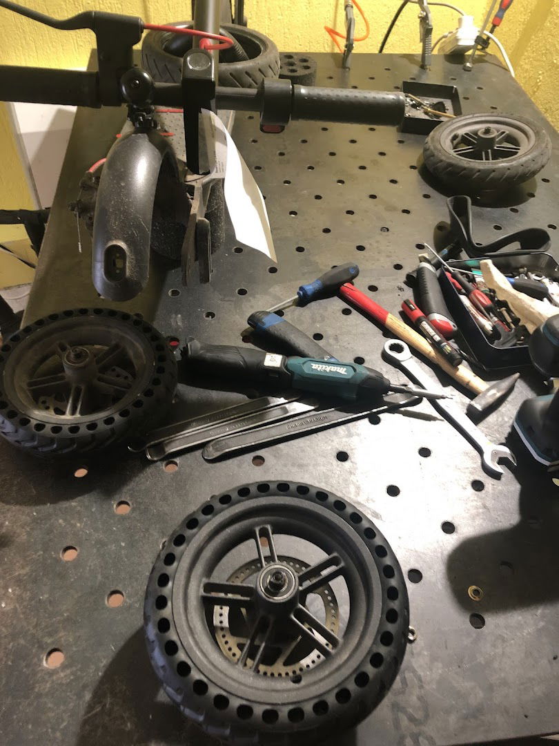 Servis romobila,POPRAVAK GUMA ISTI DAN