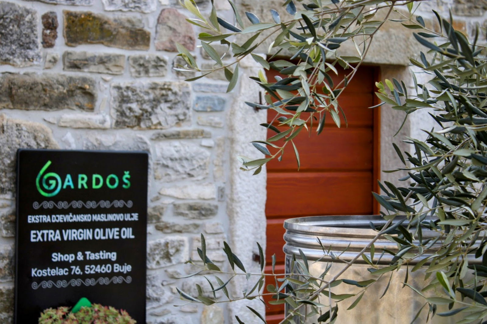 Gardoš Extra Virgin Olive Oil