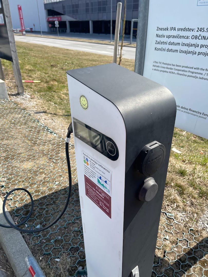 Gremo Na Elektriko Charging Station