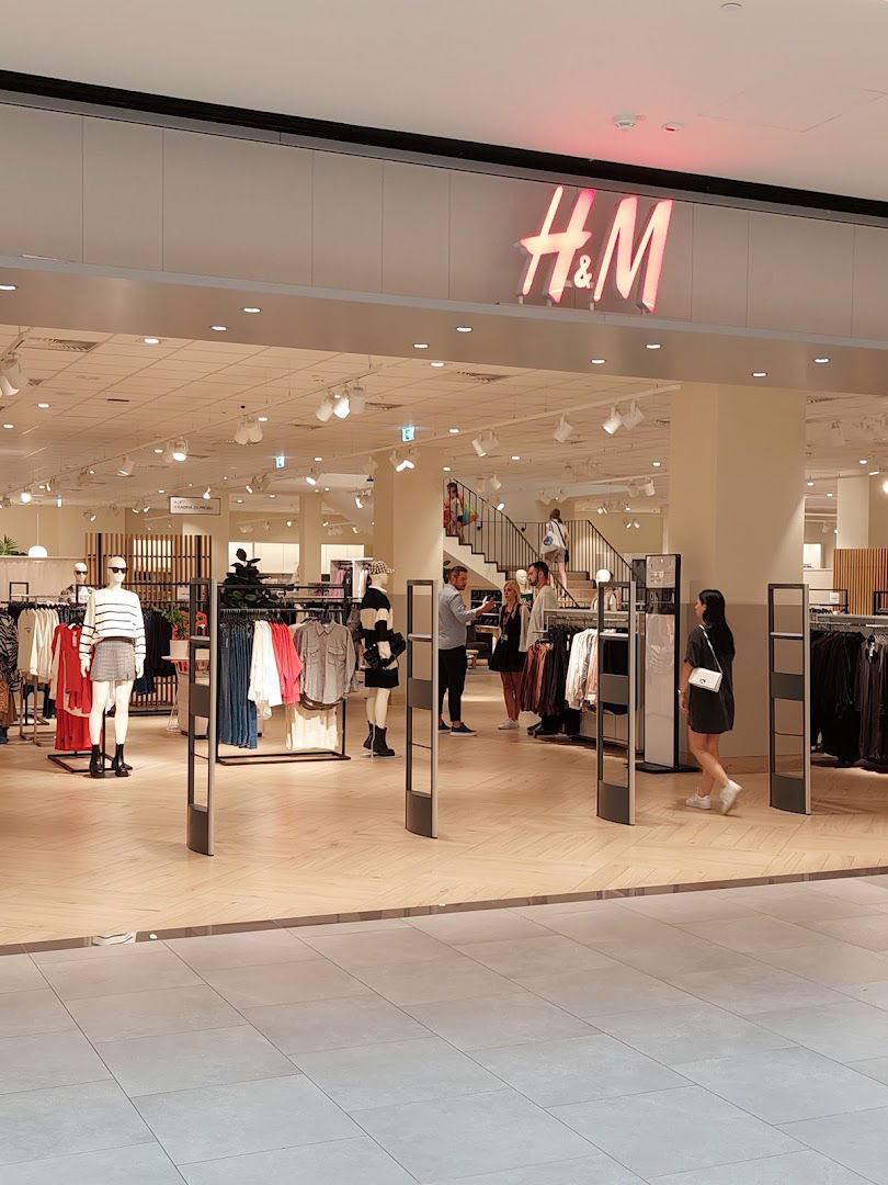 H&M