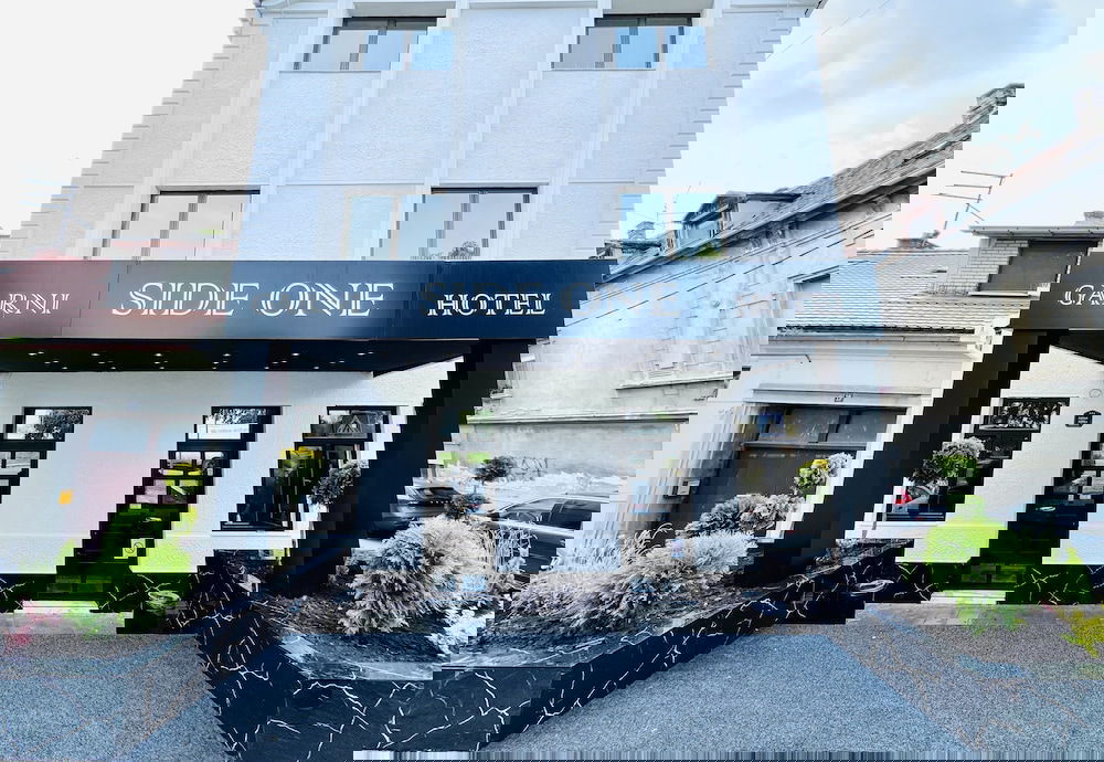 Side One Design Hotel Garni