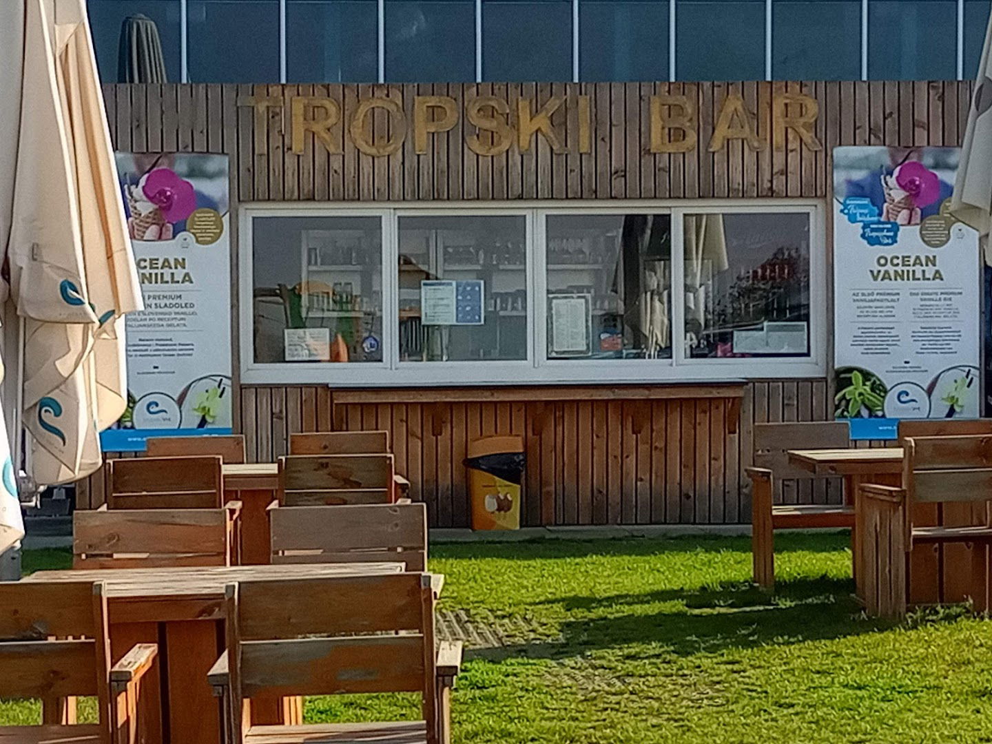 Tropski Bar