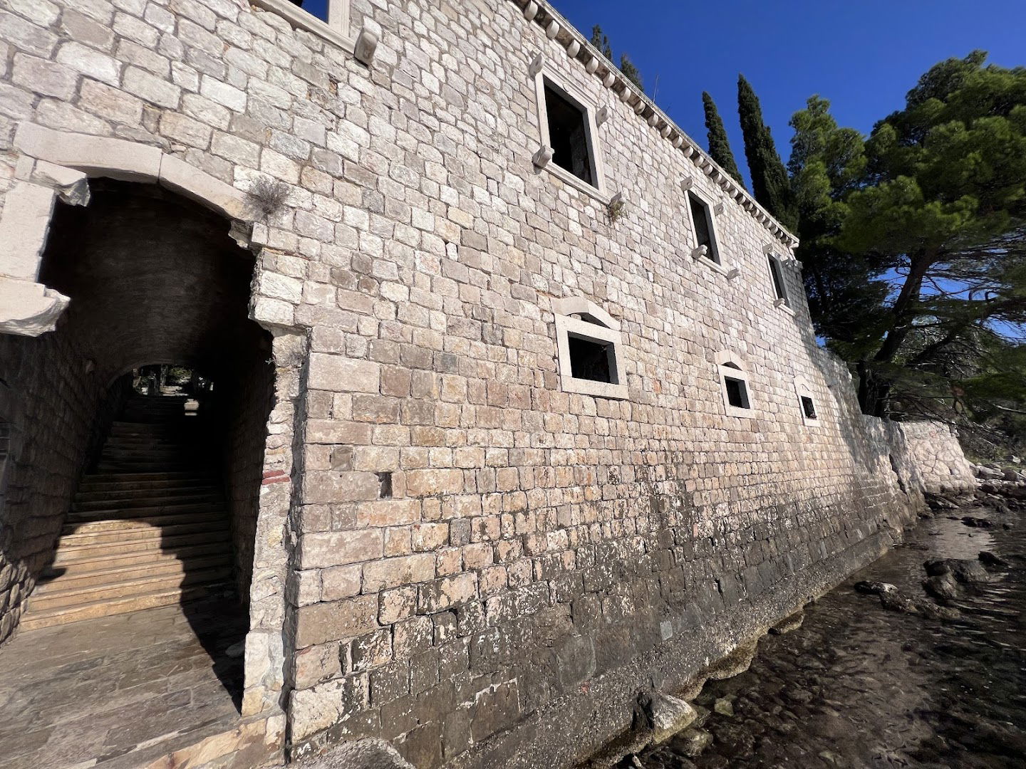 Beterina Summer Home (Ruins)