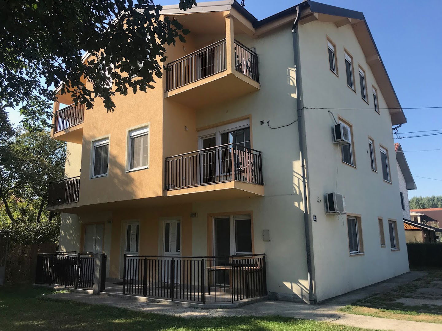 Apartman Tarik