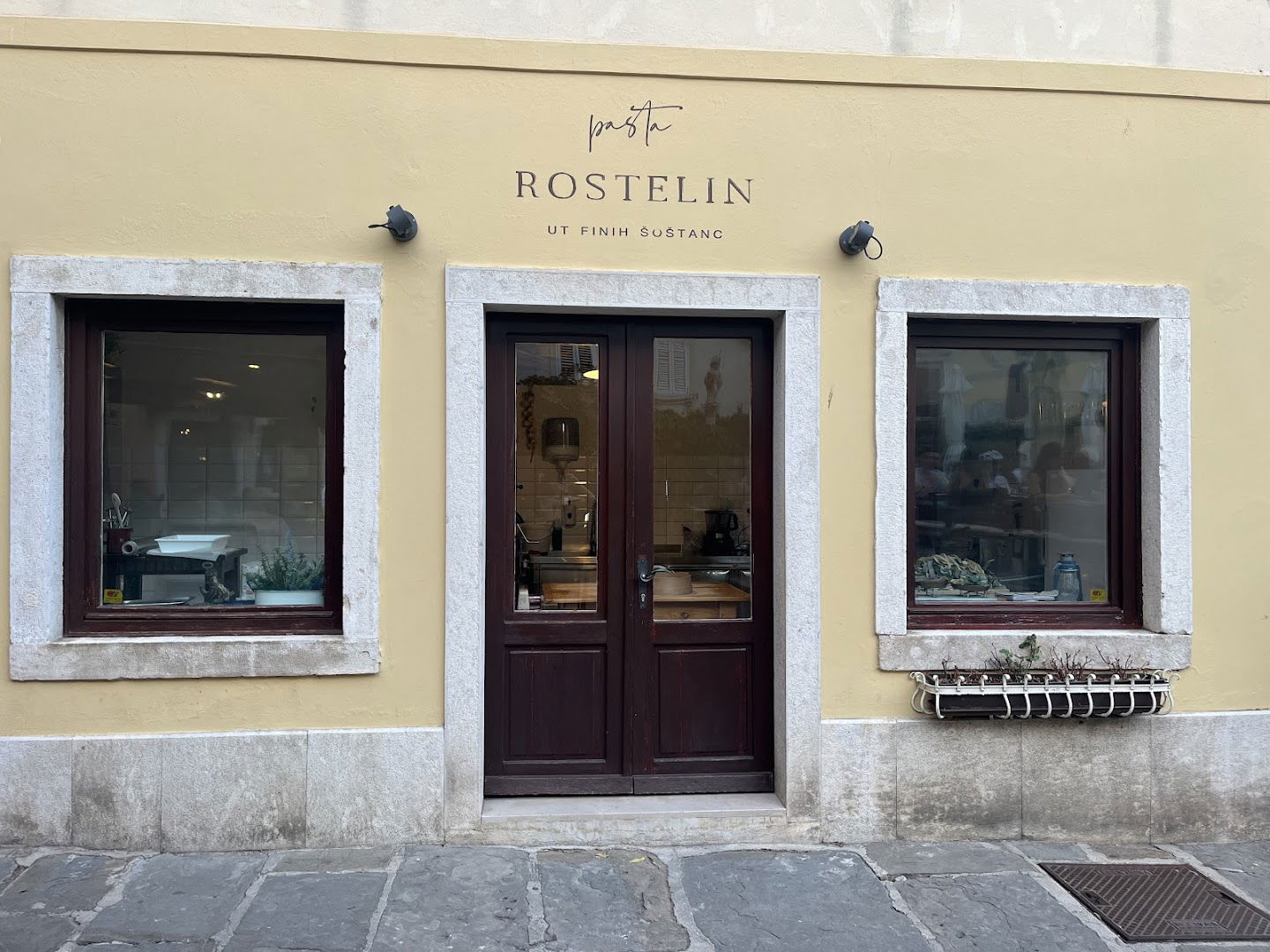 Rostelin