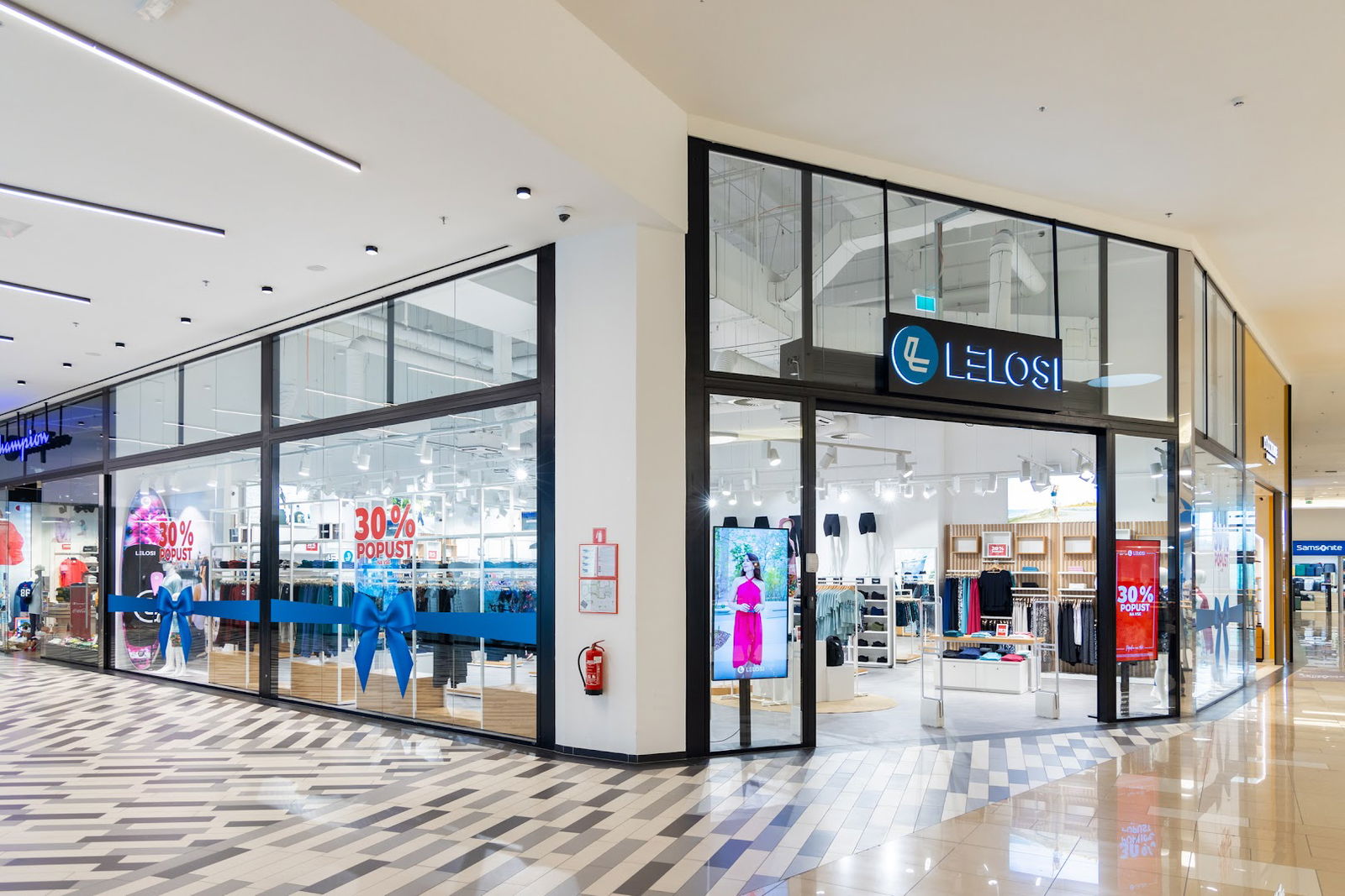 Trgovina LELOSI, Planet Koper