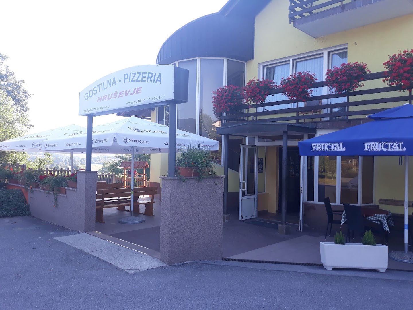 Gostilna - Pizzeria "Hruševje", Sonja Jurjevčič s.p.