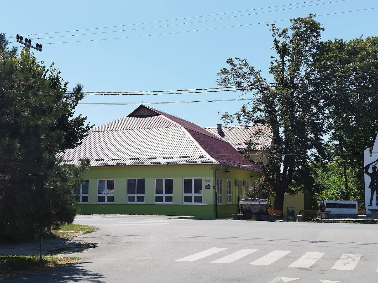 Primary School Veljko Petrović