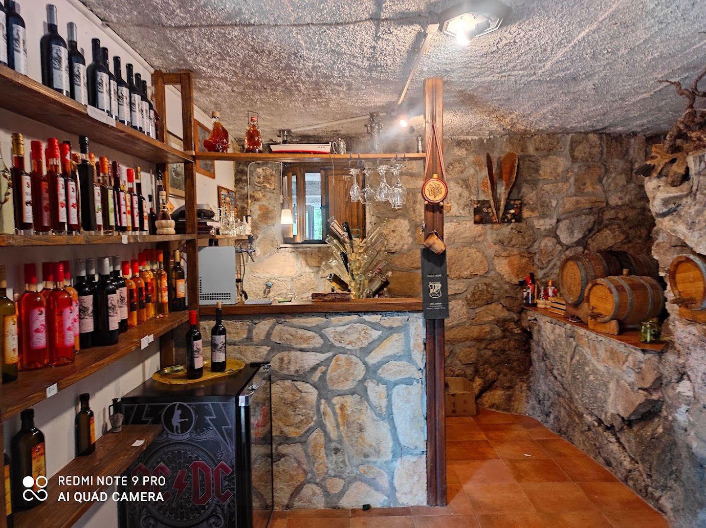 Wine tasting & sales ,"Jodzep"