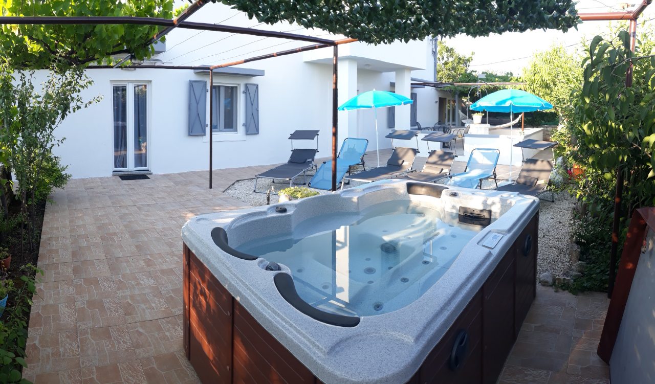 Holiday Home Dioniza