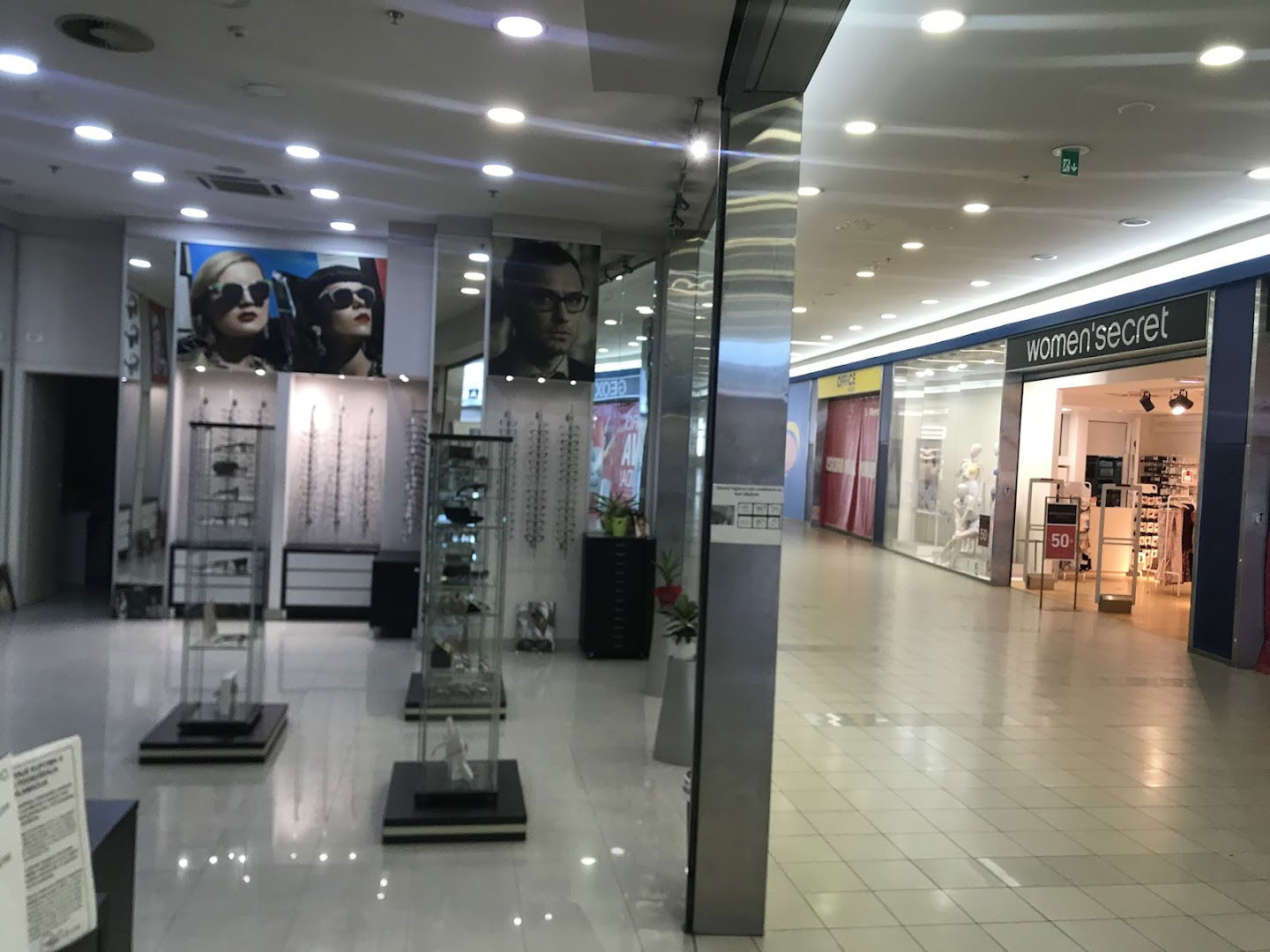 Oculus optika - Novi Sad Merkator