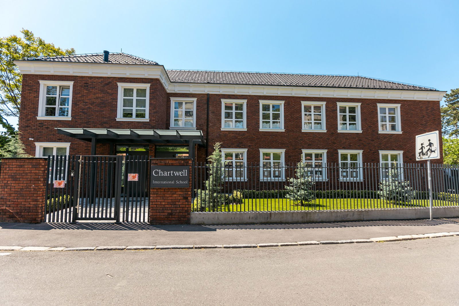 Chartwell International School