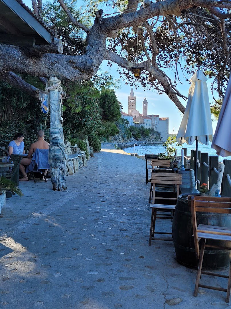 Banova Villa Beach Bar