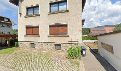 Posredništvo pri prodaji, Urška Doler s.p.