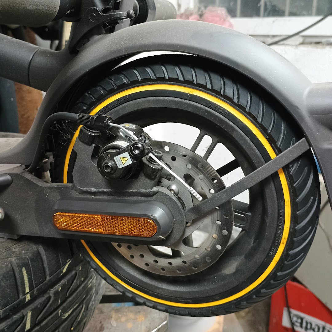 Trotinet servis vr46