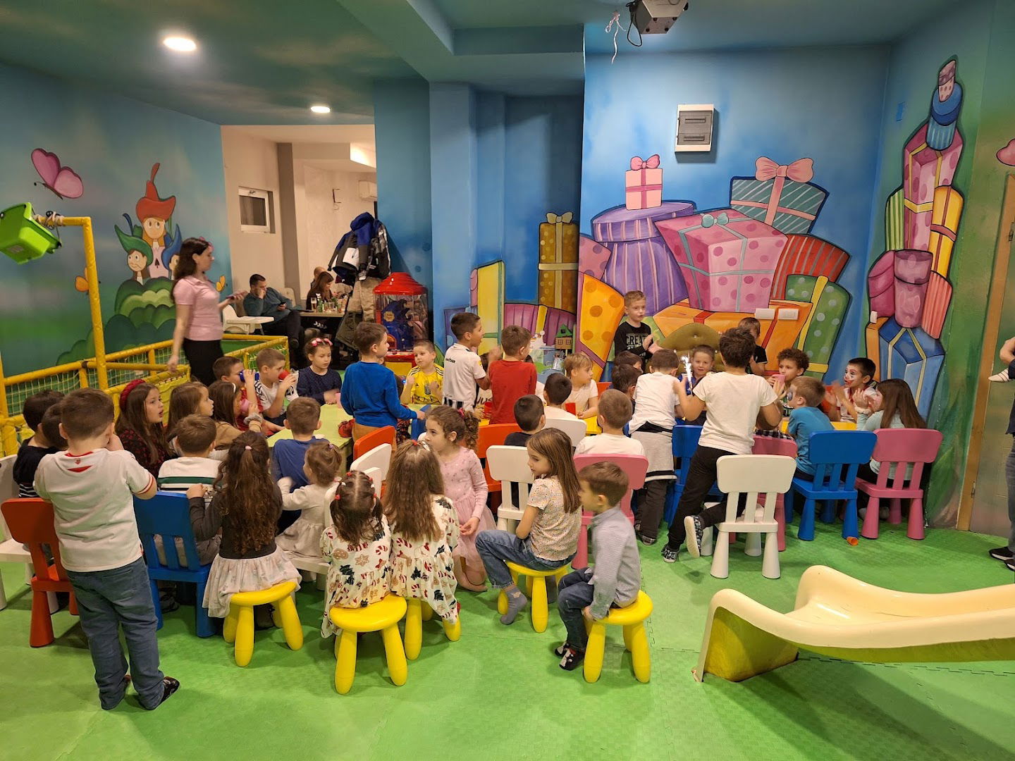 Igraonica i Rođendaonica Tri Đusketara