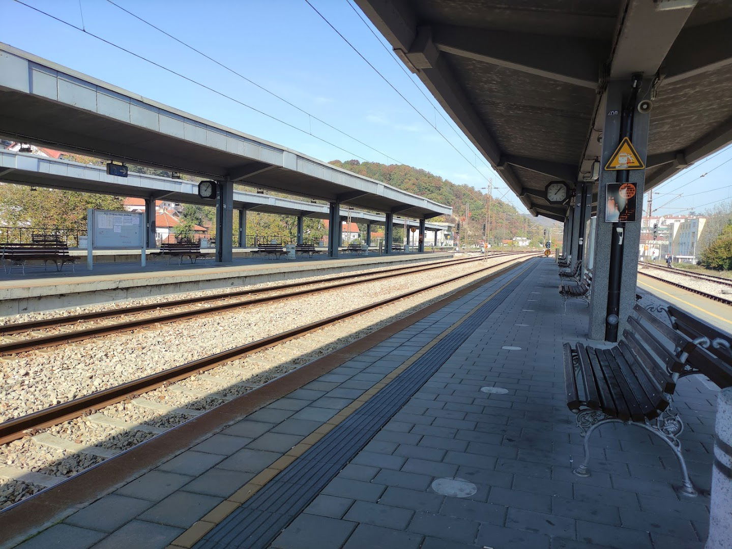 Rakovica railway station