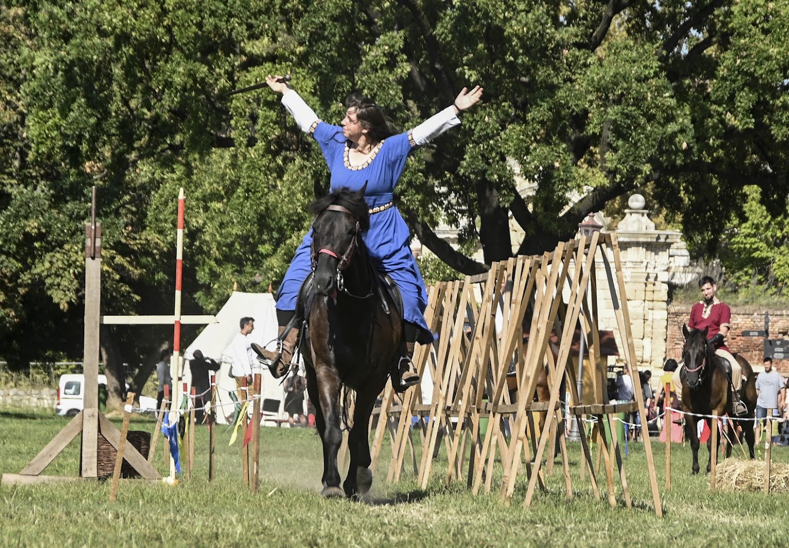 Knights White Eagles