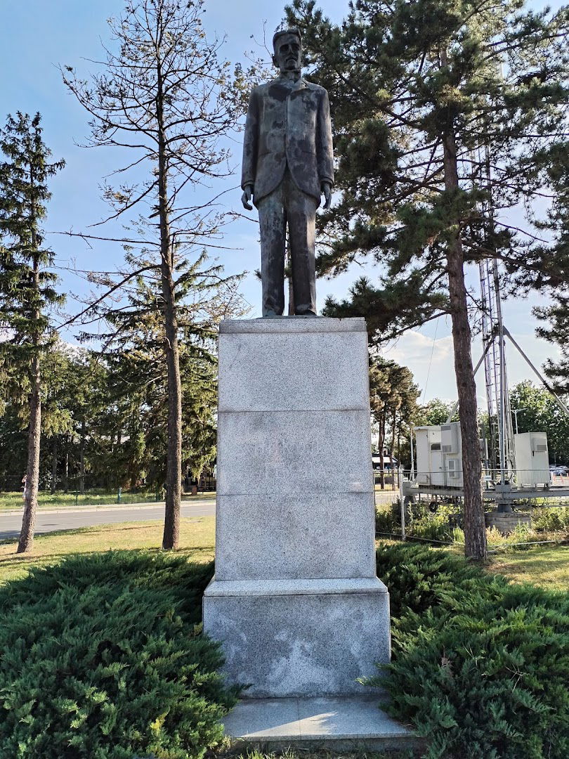 Nikola Tesla Monument