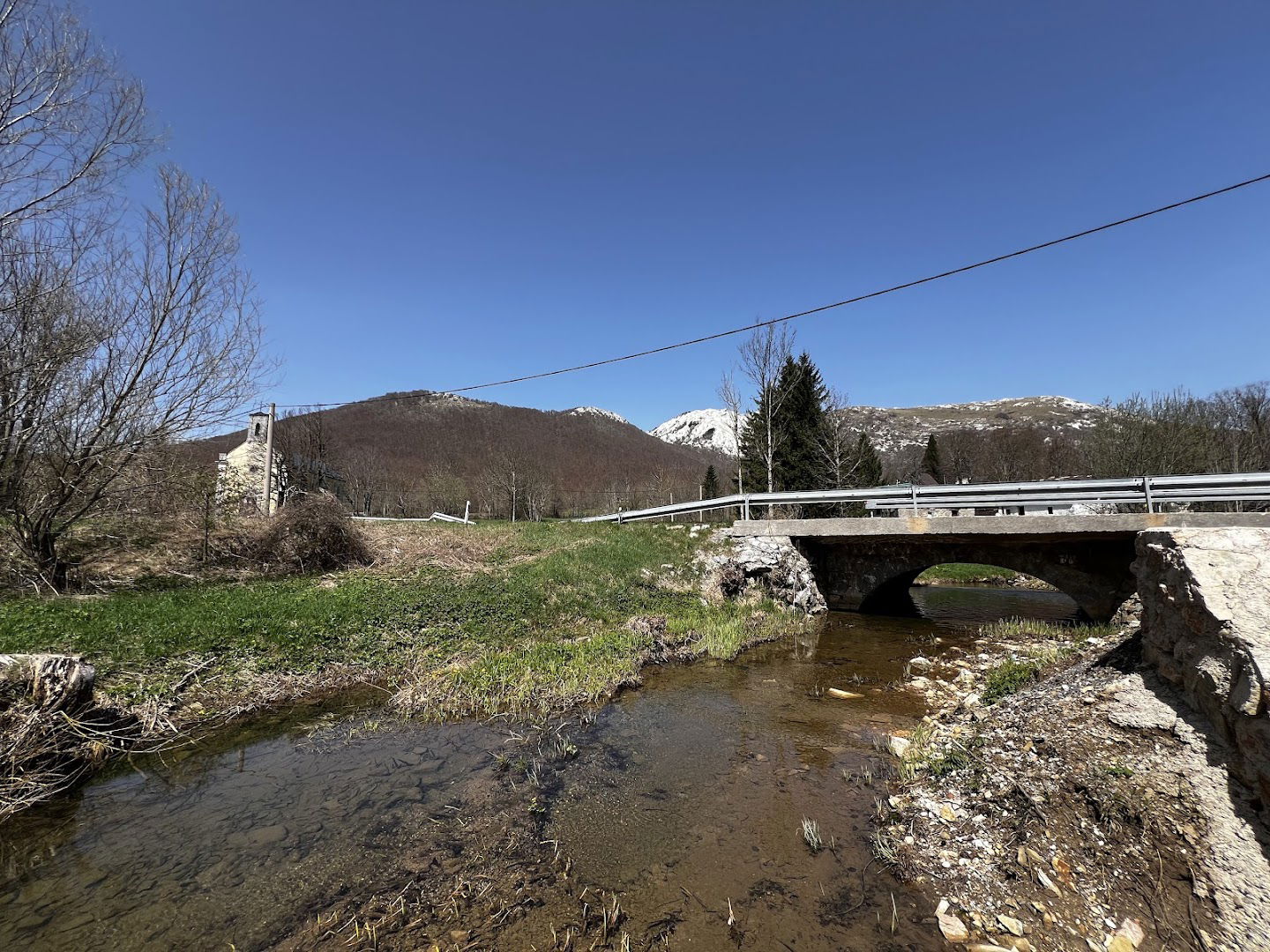 Baške Oštarije cemetery