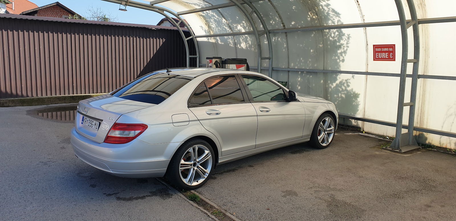 "Lilly" autopraonica