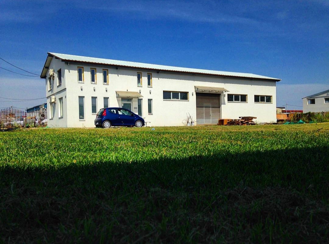 Stadium d.o.o. kancelarijske stolice, stolovi i kucni nameštaj po meri