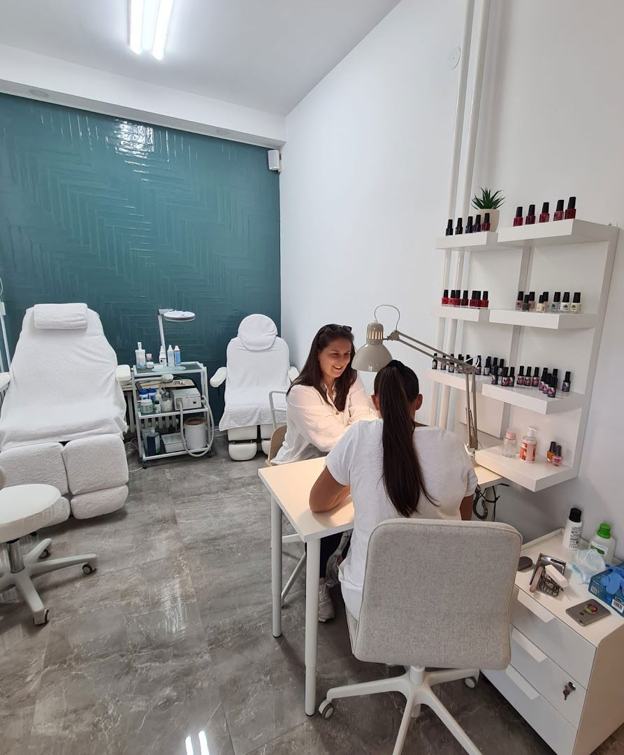 Studio5 Cosmetic Center