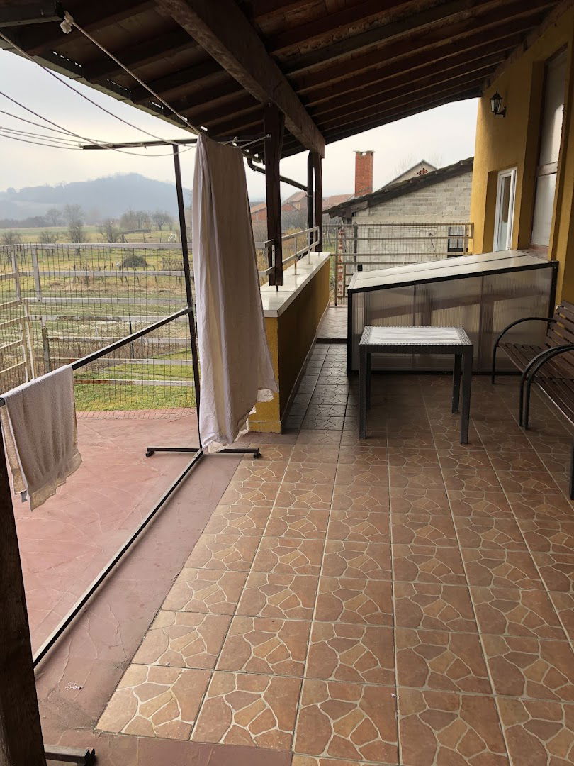 Obiteljski dom za starije i nemoćne osobe Hrastje