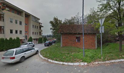 ОШ "Павле Савић" - горња капија