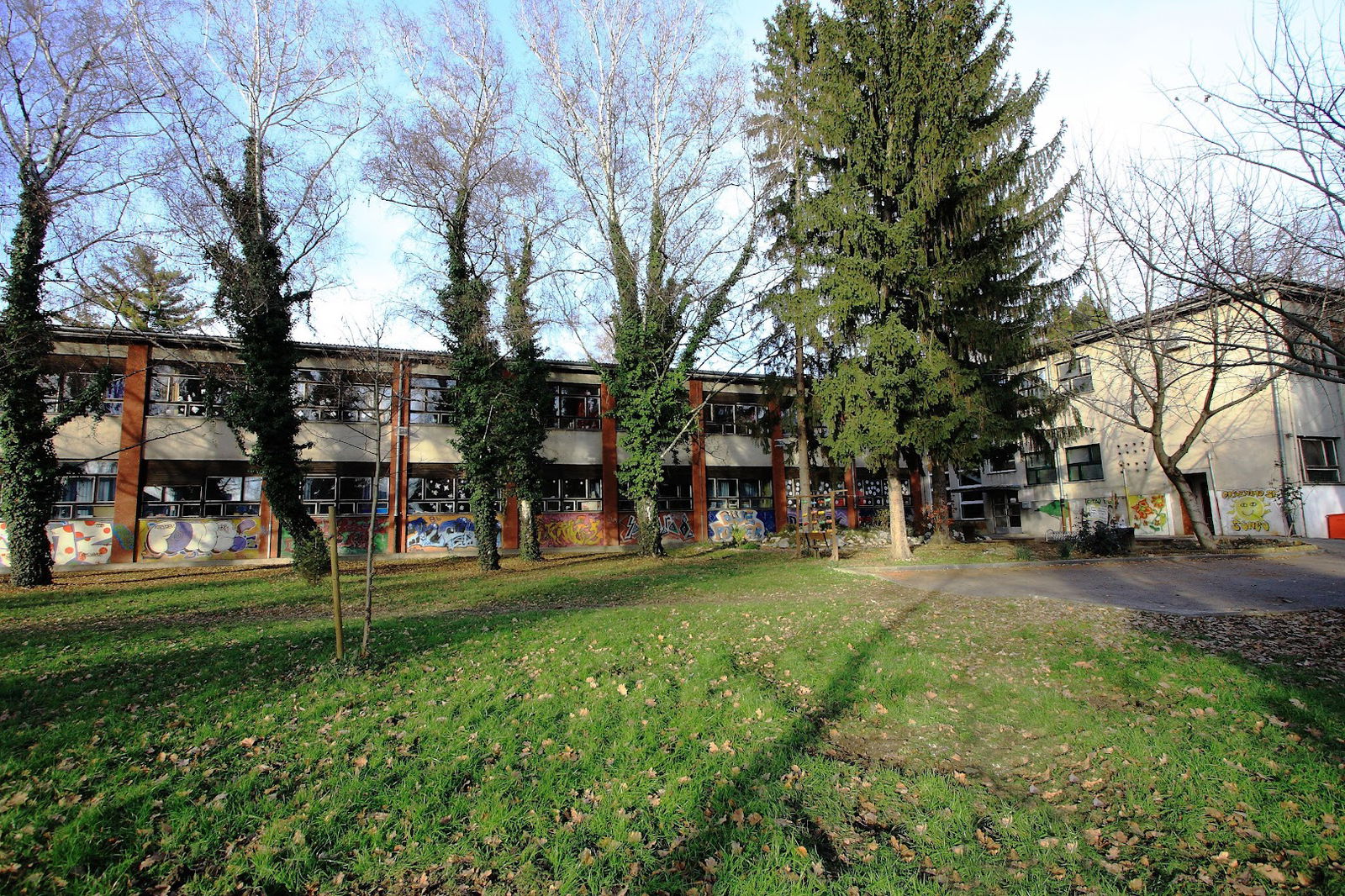 Dobriša Cesarić Elementary school