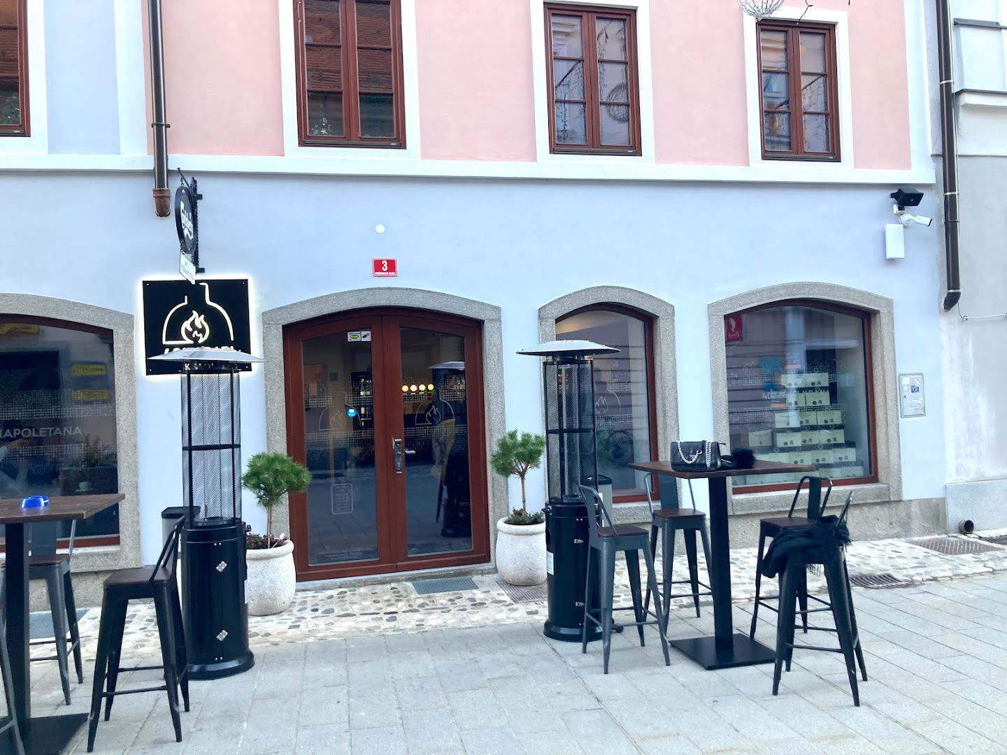 400 Gradi Kranj, Pizzeria Napoletana