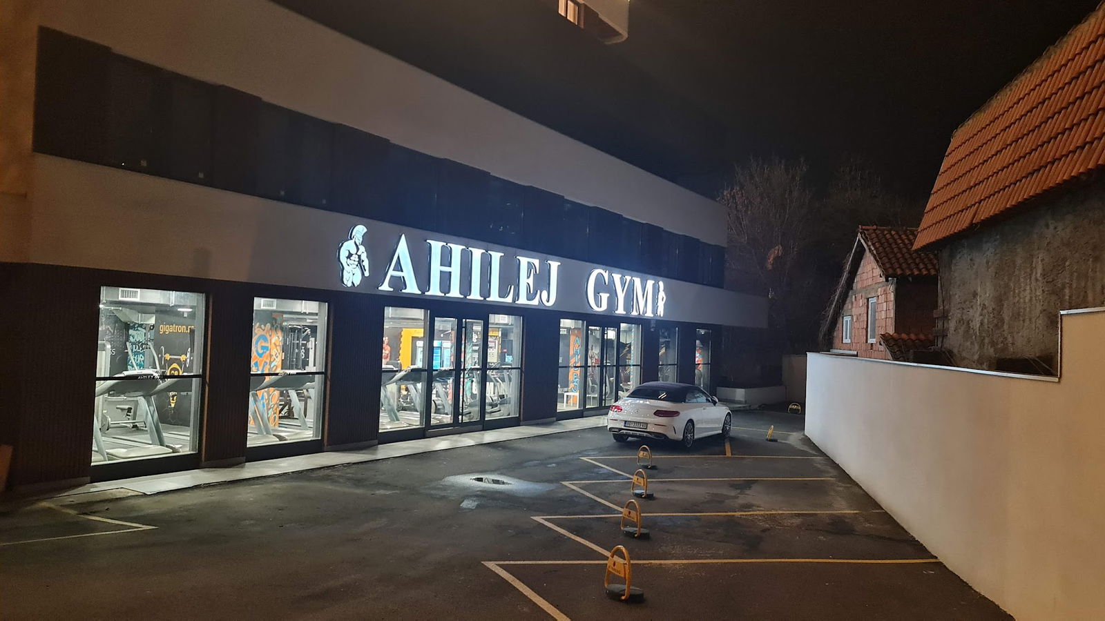 Ahilej Gym
